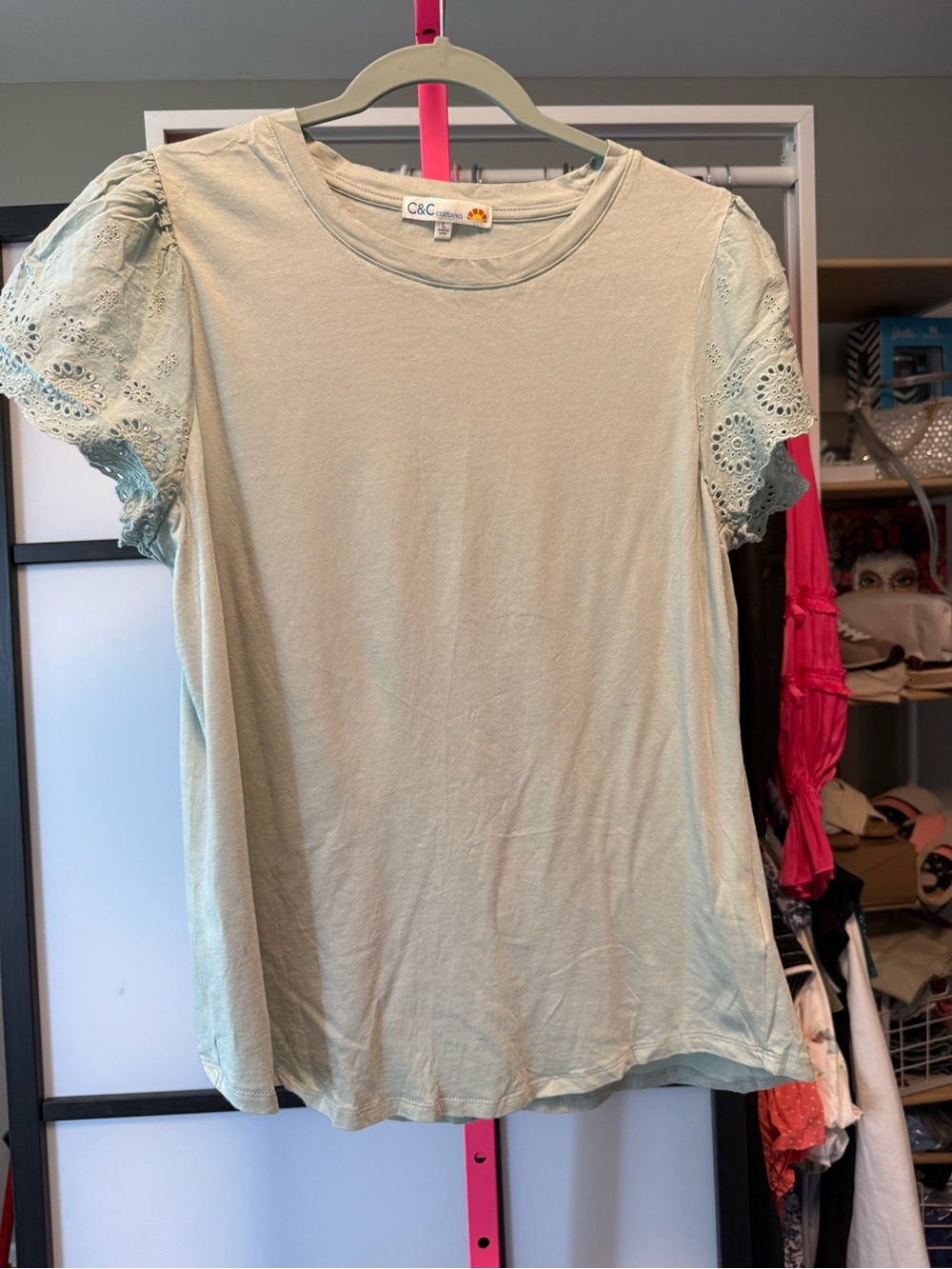 C&C California Women's Light Sage Eyelet Sleeve Tee EUC size large